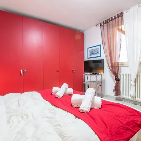 Apartment Horse Superior Garden Livorno