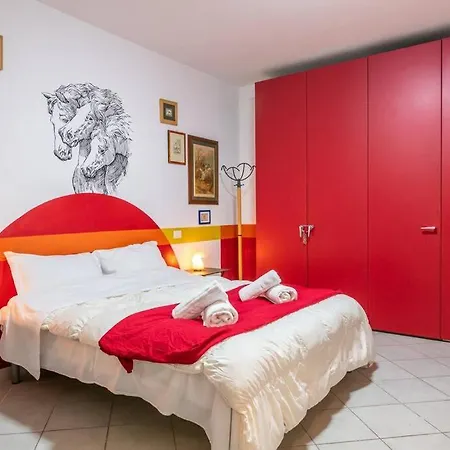Horse Superior Garden Apartment *